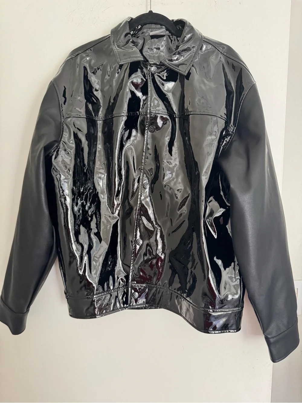 Men’s Black Patent Leather Jacket. Unisex. Size L. NWOT. Rare. So rad